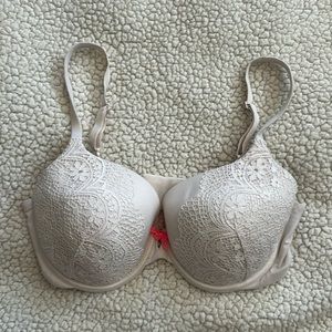 Victoria secret bra 36DD